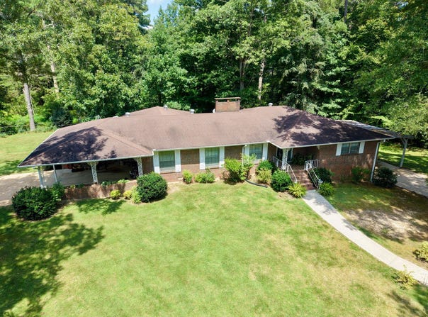 2701 17TH Ave, Haleyville, AL 35565