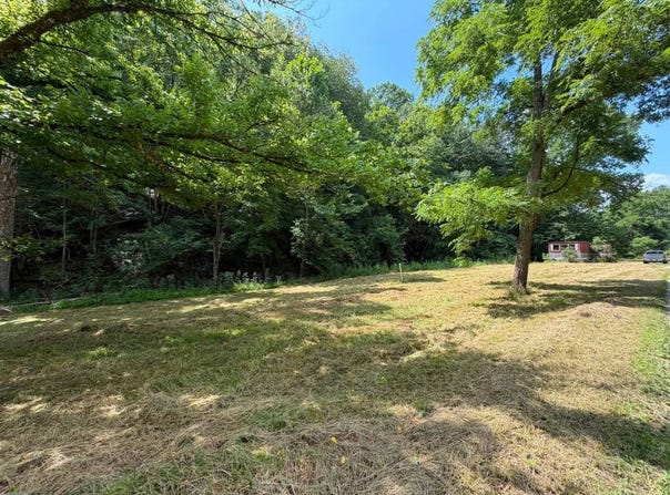 6825 Clay Road, Spencer, WV 25276
