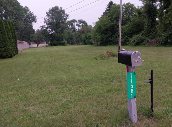 11560 S Dixie Highway, Erie, MI 48133