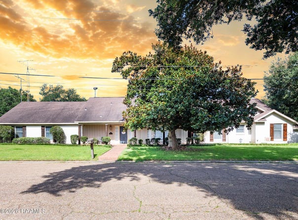 351 N 7th Street, Eunice, LA 70535