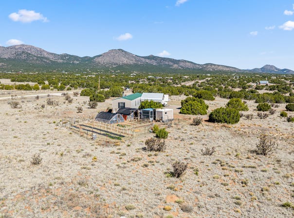 78 Drake Road, Edgewood, NM 87015