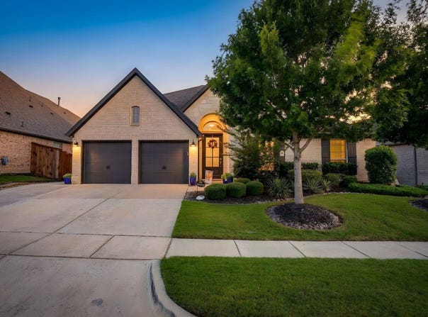 3917 Redbud Drive, Aubrey, TX 76227