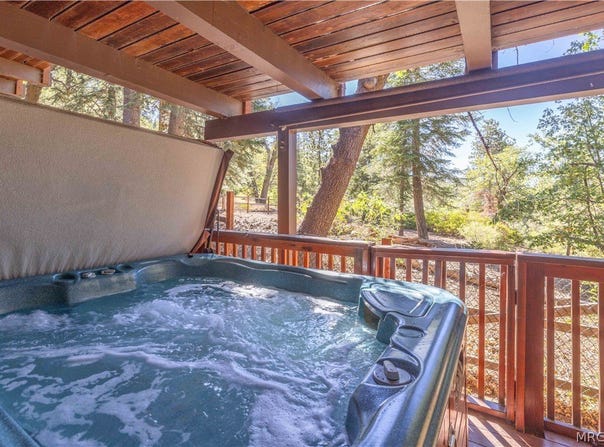 861 Thrush Drive, Big Bear Lake, CA 92315