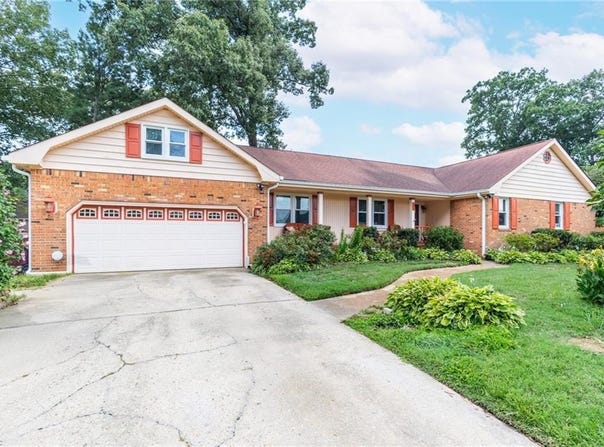205 Fillmore Place, Chesapeake, VA 23325