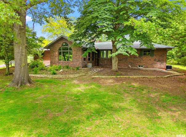 23707 N WEE-MA-TUK Road, Cuba, IL 61427