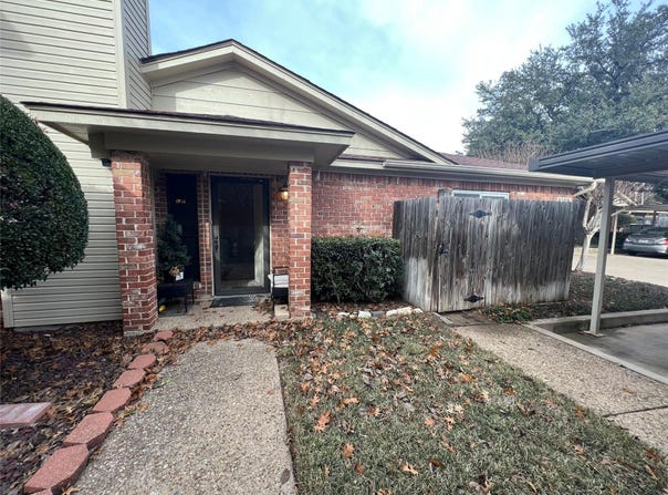 3129 Sappington Place, Fort Worth, TX 76116