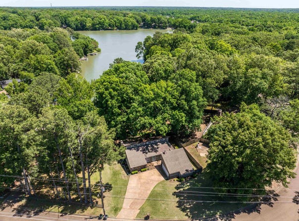 166 VIKING Dr, Memphis, TN 38018