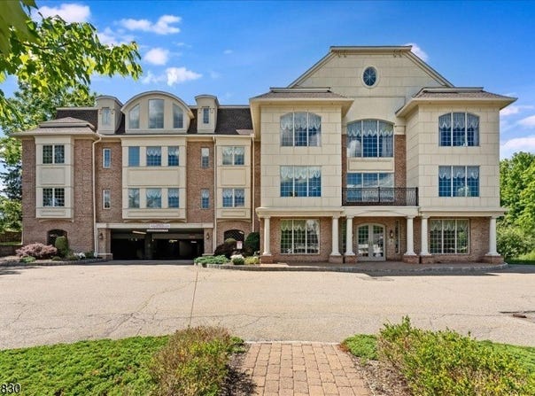 16 Main St, Sparta Twp., NJ 07871