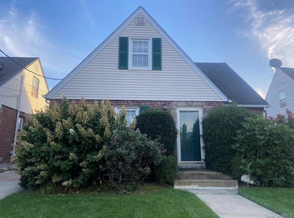 10 Purdy, Rockville Centre, NY 11570