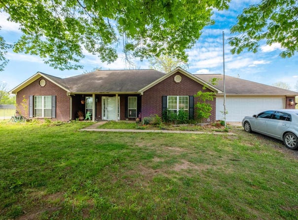 13203 Old River Dr, Scott, AR 72142