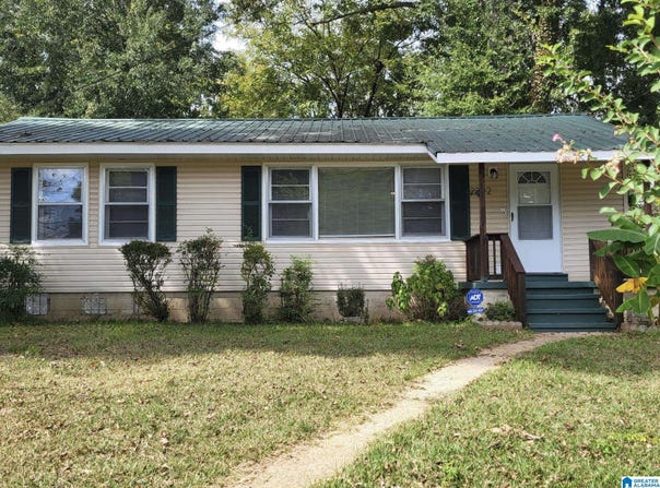 2202 26TH AVENUE, BESSEMER, AL 35023