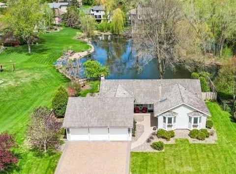 7423 Hyde Park Lane, Edina, MN 55439