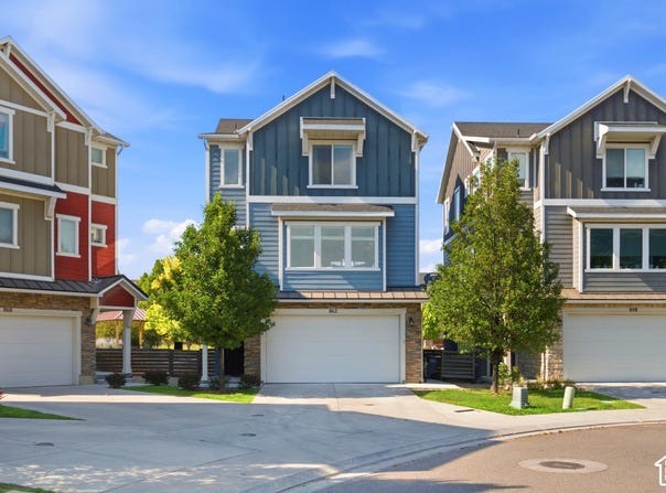 862 W FOUNDERS Pt S, Midvale, UT 84047