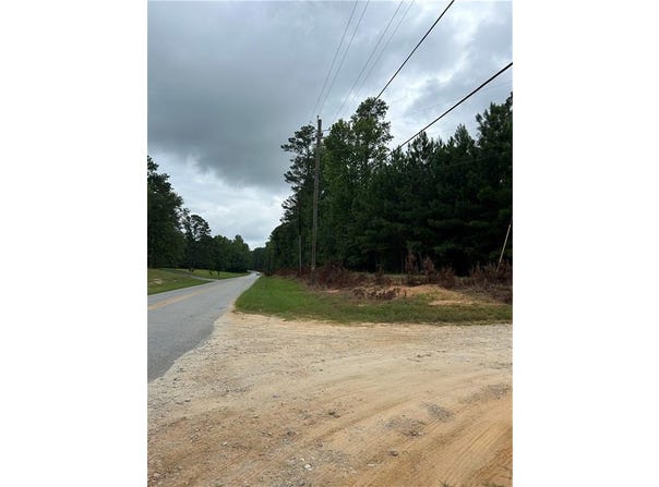 Clark Road, Roanoke, AL 36274