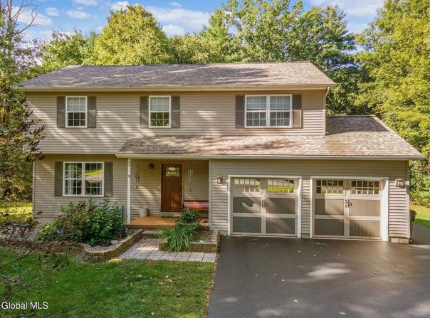 3 Pineridge Court, Greenfield, NY 12833