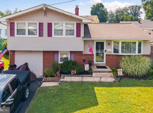 2266 SPRUCE ST, EWING, NJ 08638