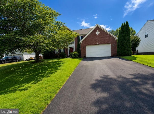 183 PEBBLE BEACH, CHARLES TOWN, WV 25414
