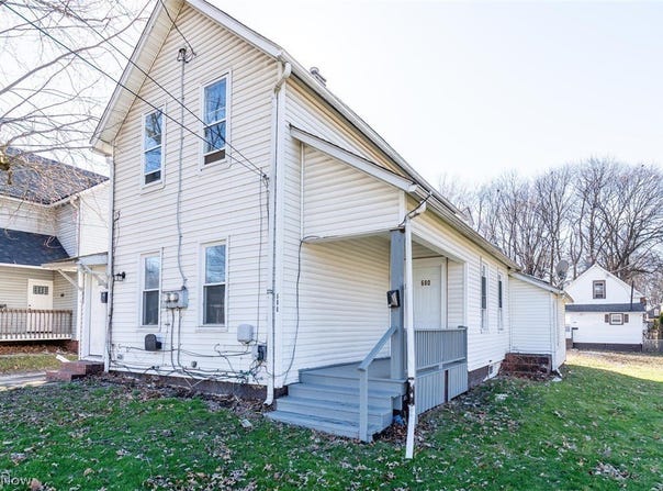 678-682 Sumner, Akron, OH 44311