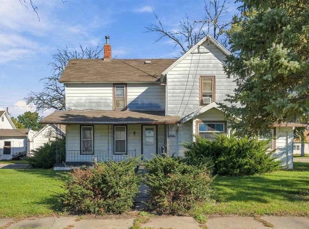 410 E Railroad Ave, IA 50066