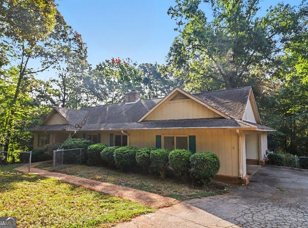 981 Cameron Mill Road, Lagrange, GA 30240