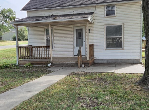 321 W 3rd Street, Miltonvale, KS 67466