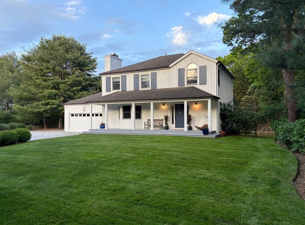 100 WAINSCOTT NORTHWEST RD, Wainscott, NY 11975
