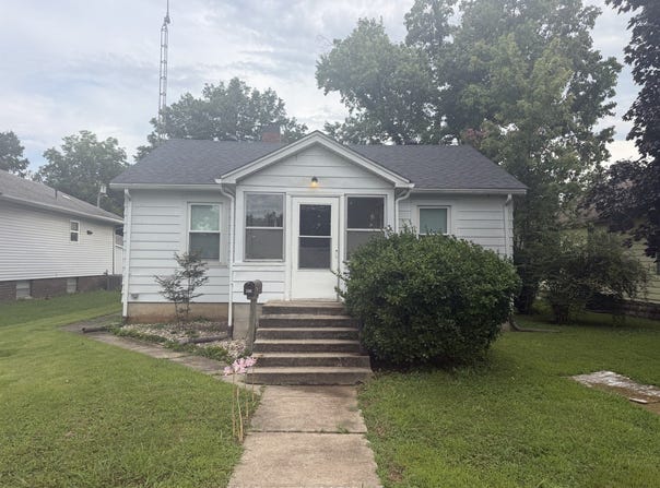 1933 WALL Street, Murphysboro, IL 62966