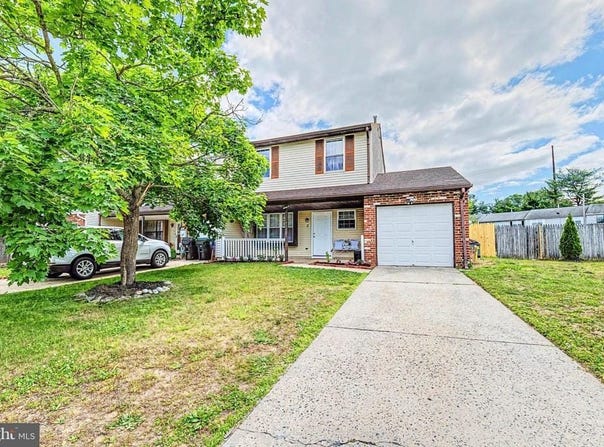 2 HATHAWAY DRIVE, SICKLERVILLE, NJ 08081