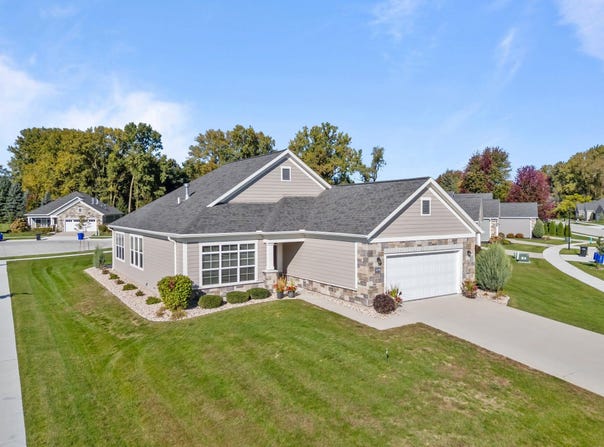 5575 N OSPREY Drive, APPLETON, WI 54913