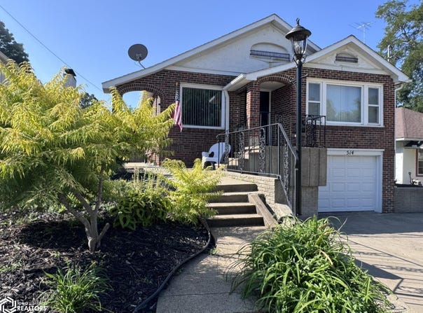 514 W Maple Street, Centerville, IA 52544