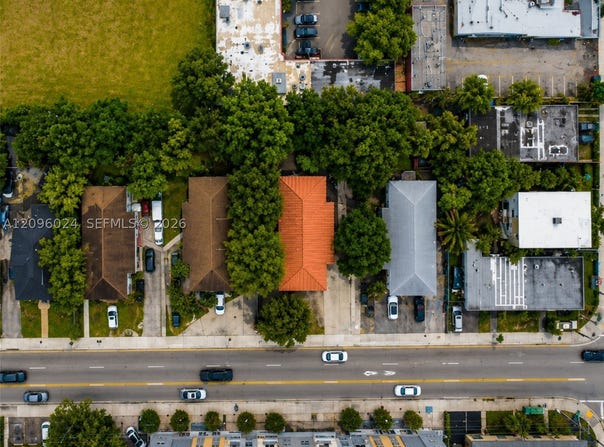 960 SW 7 St, Miami, FL 33130