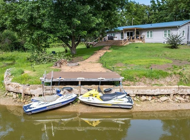 105 Tarno Ln, Gun Barrel City, TX 75156