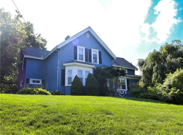 1502 Mendon Road, Woonsocket, RI 02895