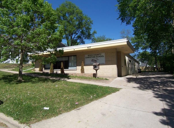 417 Harrison Avenue, Beloit, WI 53511