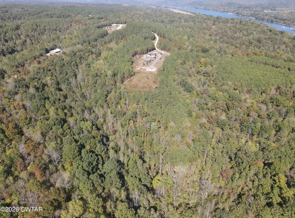 202 Wandering Way, Parsons, TN 38363