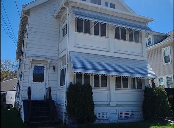 688 Providence Street, Woonsocket, RI 02895
