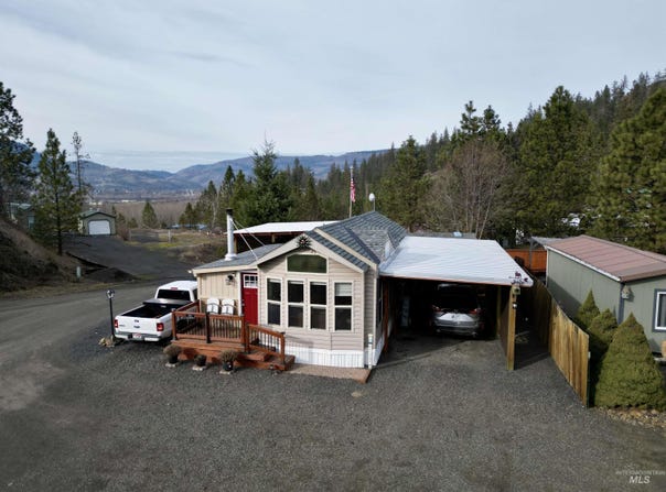101 Nezperce St., Kamiah, ID 83536