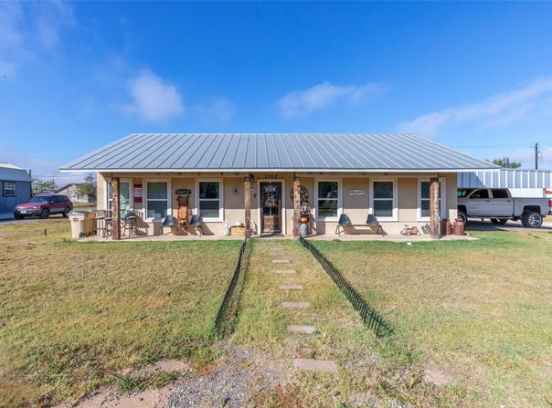 1502 Avenue N, Anson, TX 79501
