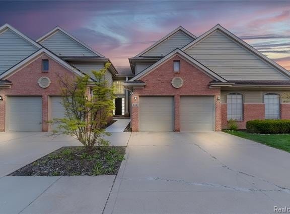 1030 Lorenzo Court, Troy, MI 48085