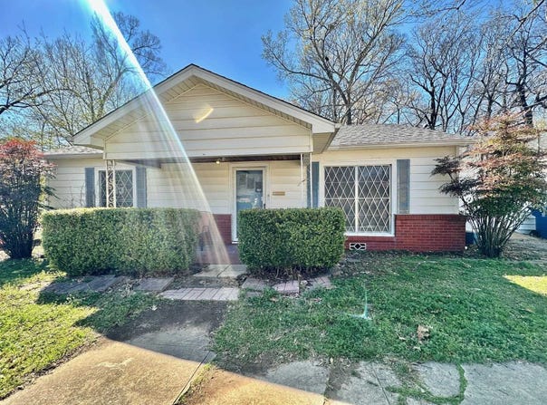 615 Carlisle Dr, Kilgore, TX 75662