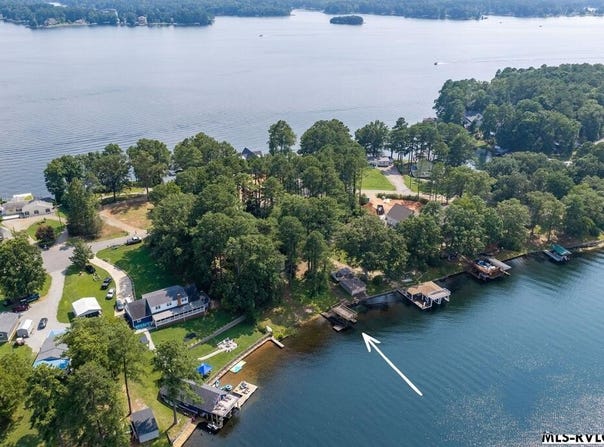 399 Pineview Dr, Henrico, NC 27842