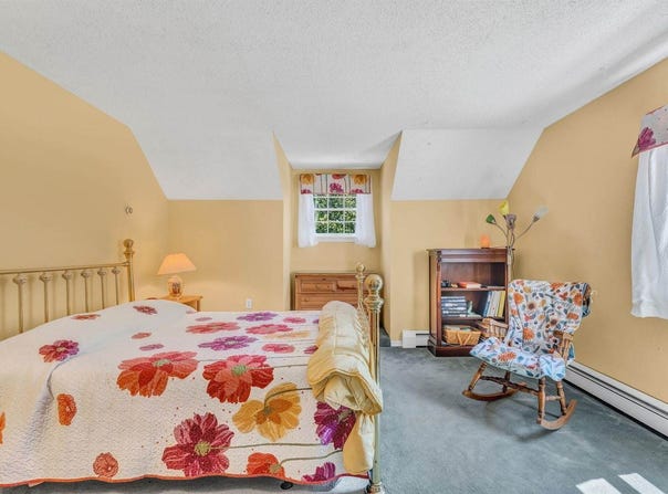 26 Dole Hill Road, Holden, ME 04429