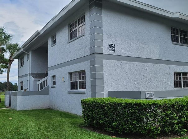 454 FAIRWAYS CIRCLE, OCALA, FL 34472