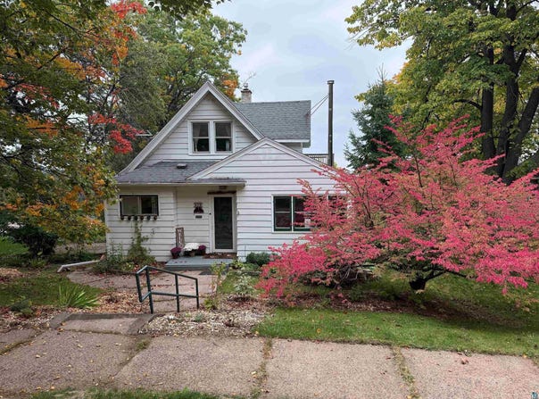 614 Sparkman Ave, Duluth, MN 55803