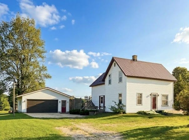 196 E Center, Kingsley, MI 49649