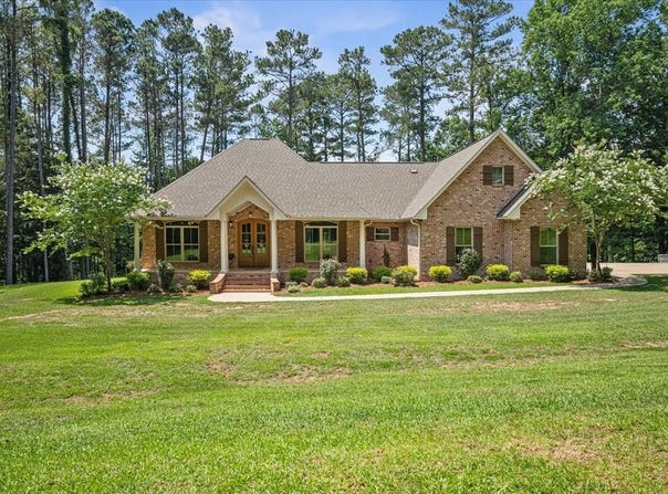 1501 Hwy 18 E, LOUIN, MS 39338