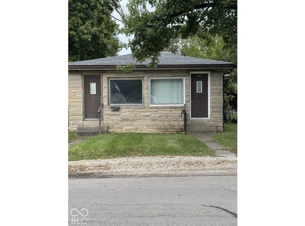 2802 S Hackley, Muncie, IN 47302