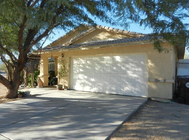 1252 Roselle Avenue, Thermal, CA 92274