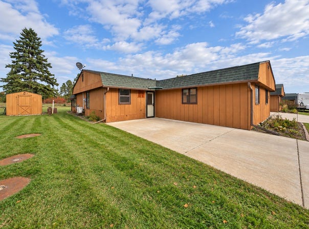 2286 28th Avenue SW, Pine River, MN 56474