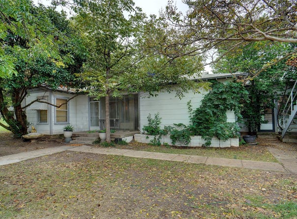 1000 Southeast Parkway, Azle, TX 76020
